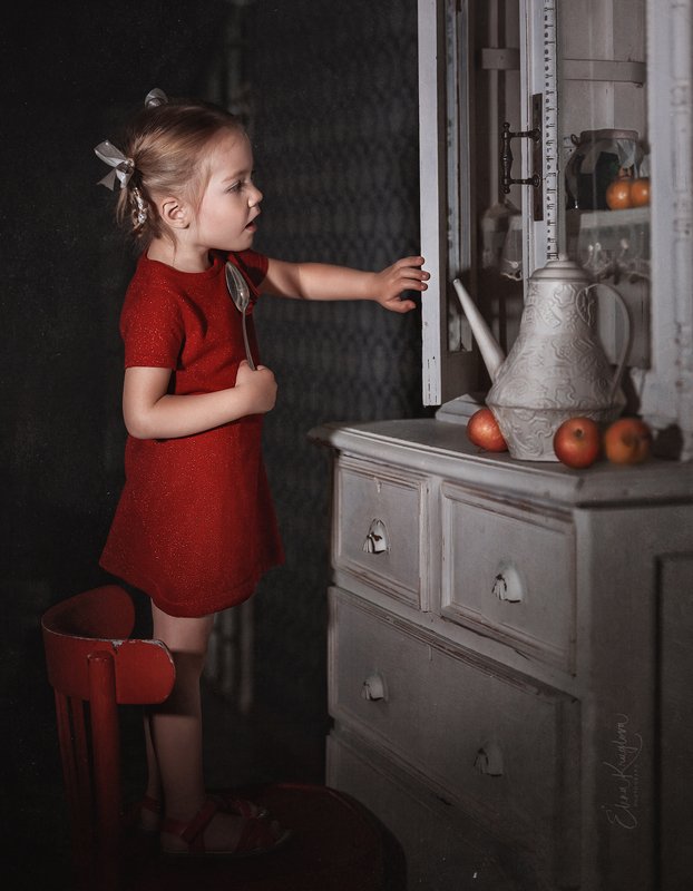 девочка, дети, фото, мультфильм ,иллюстрация, образ, винтаж, ретро Девочка и варенье фото превью