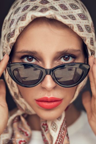 women by wpixel (More Than Beauty)