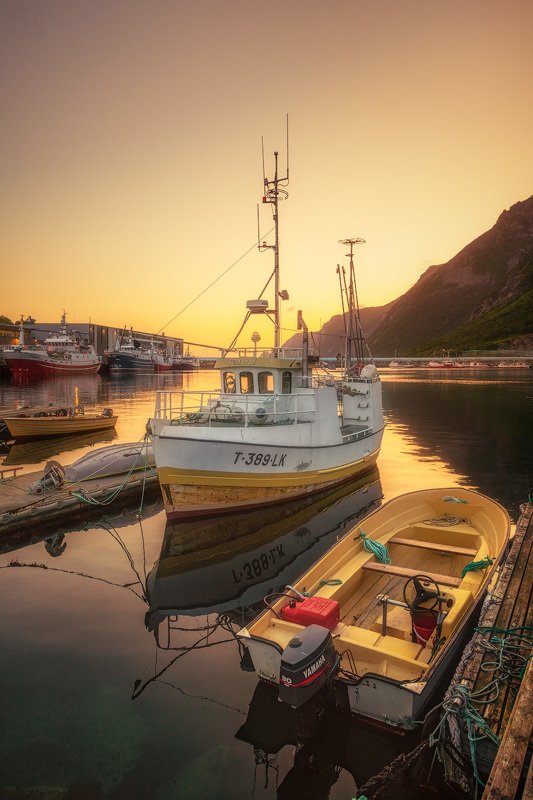 норвегия, сенья, senja, norway, рассвет, dawn, хусёй, husoy, корабли, рыбаки Рыбацкий городок Хусёй фото превью