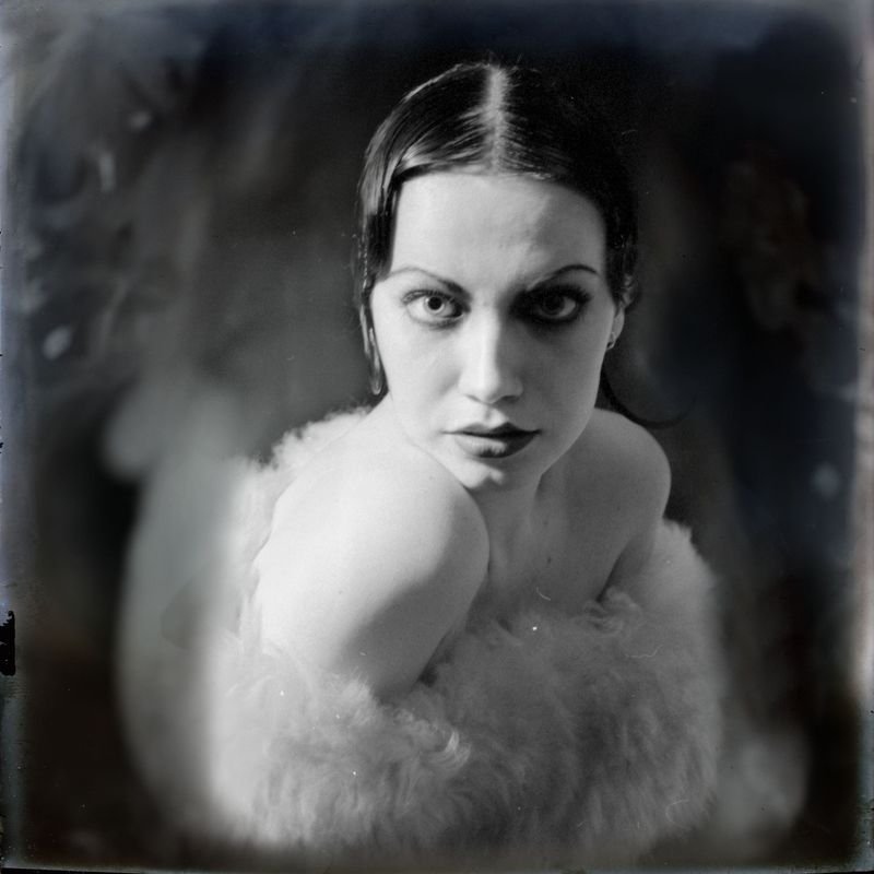 портрет милой N фото превью