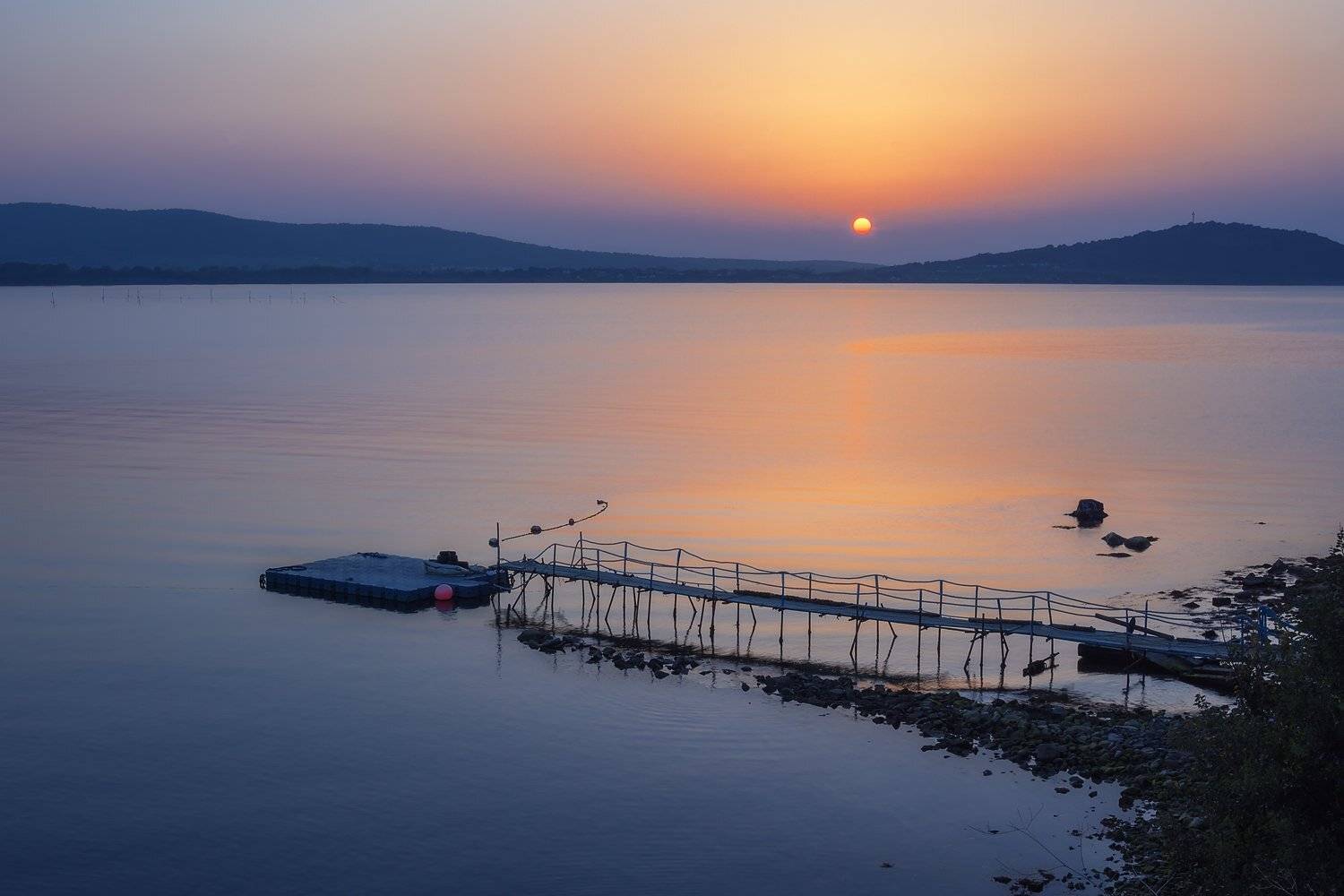 море,горы,закат,мост,мостик,камни, Ра Вера