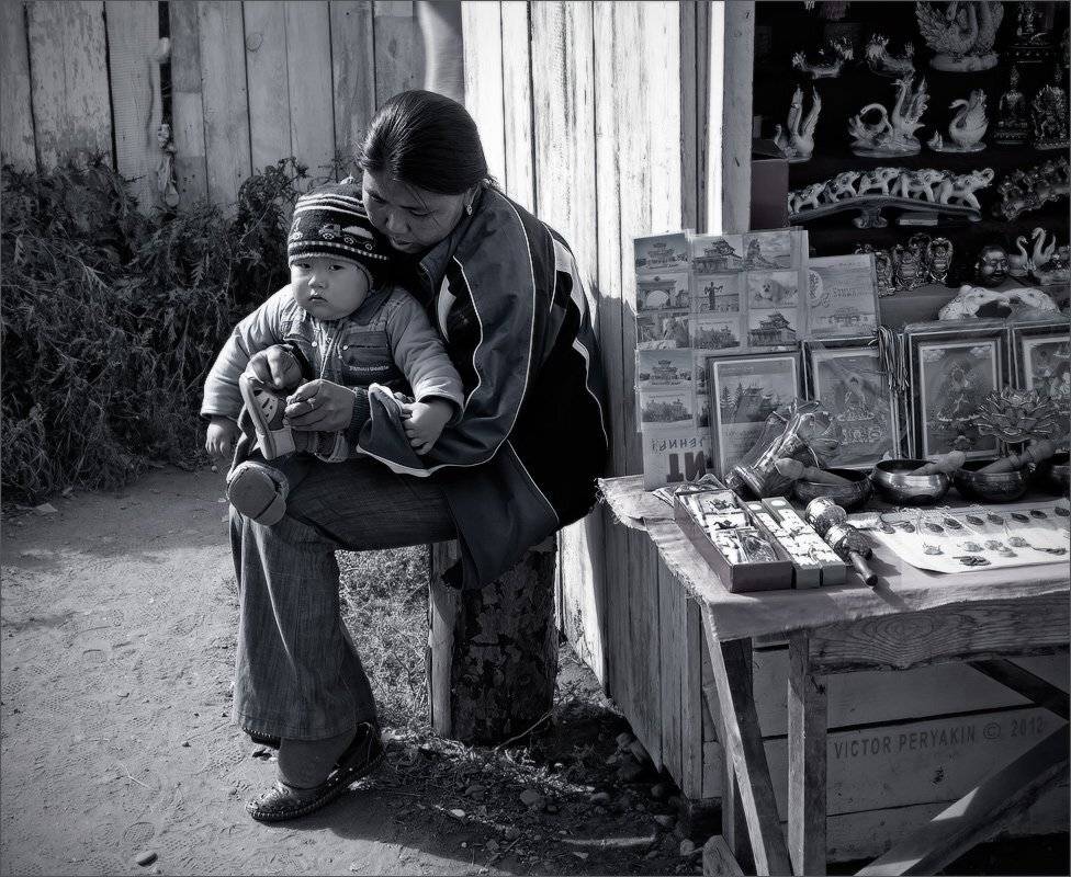 буддийский, дацан, иволгинск, бурятия, торговка, сувениры, Виктор Перякин