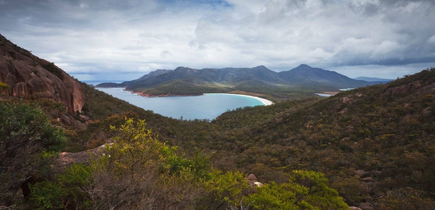 tasmania, wineglass bay, Inesa Hill