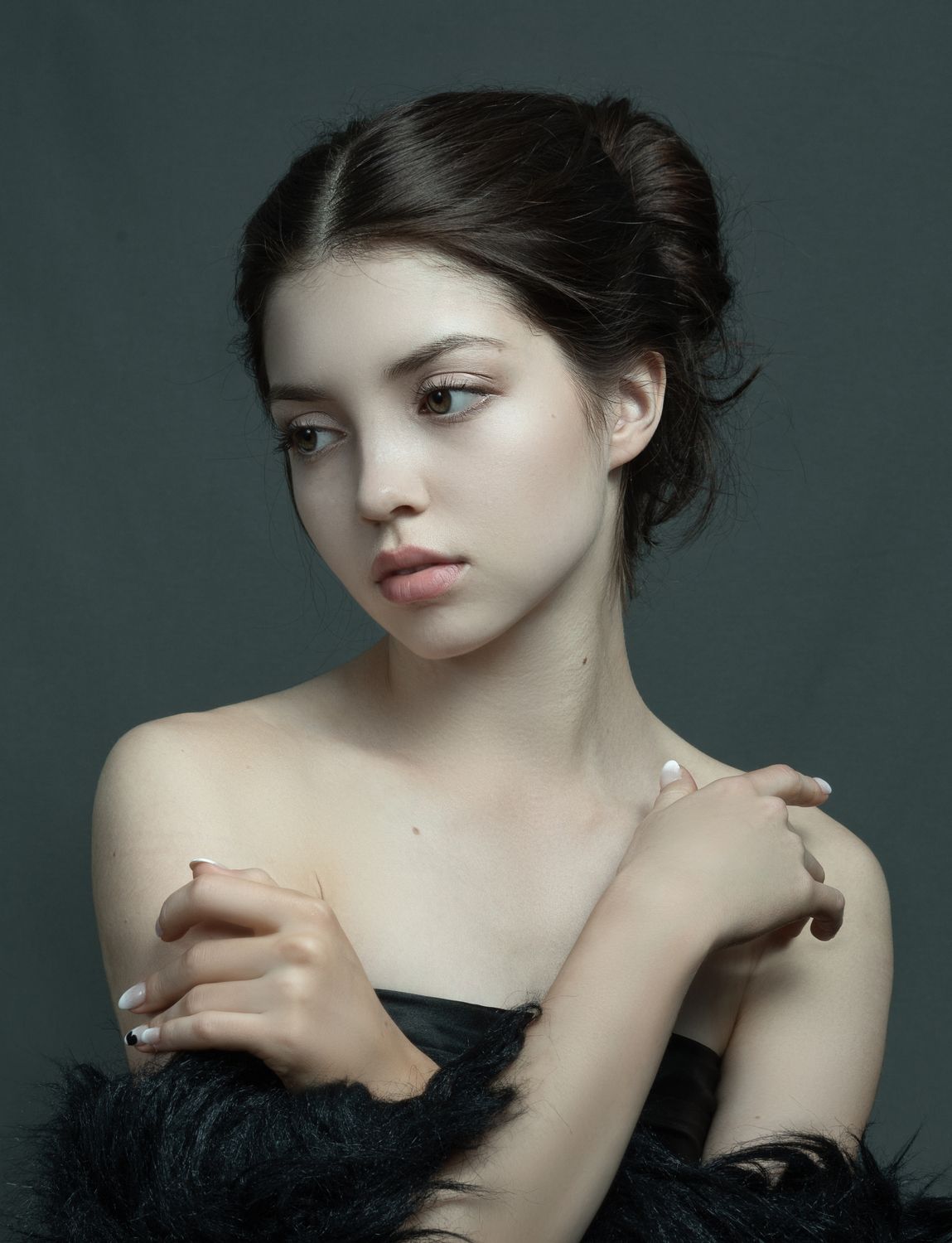 портрет , взгляд ,красивая девушка , цвет ,волосы , красивые губы ,нежность , таинственность, Natalia Kholodova