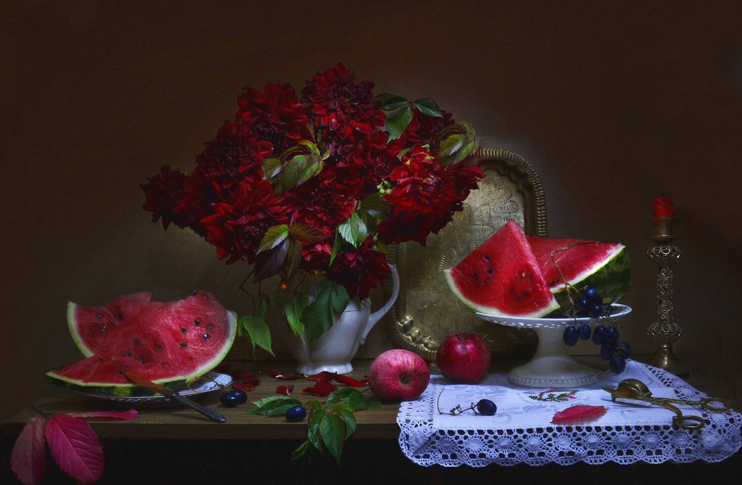 still life, натюрморт,фото натюрморт, осень, сентябрь, арбуз, яблоки, виноград, свеча, подсвечник, цветы, георгины, Колова Валентина