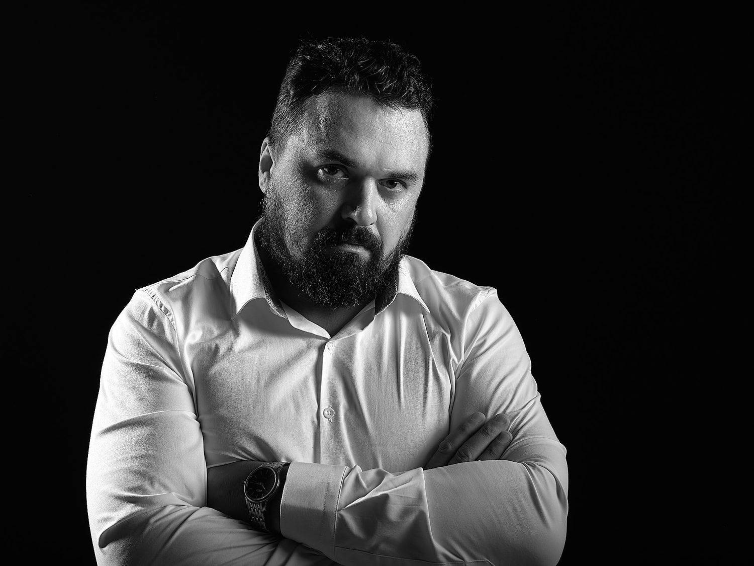 , Олег Погожих