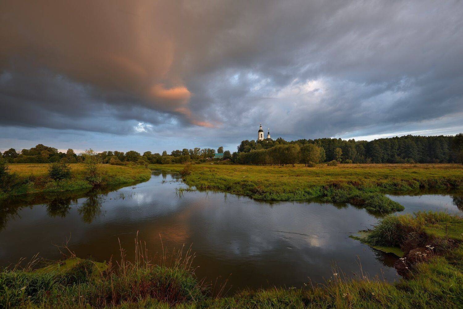 утро,сентябрь,река,небо,облака,тучи,отражение,филипповское, Виталий Полуэктов