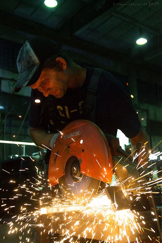 За работой фото превью