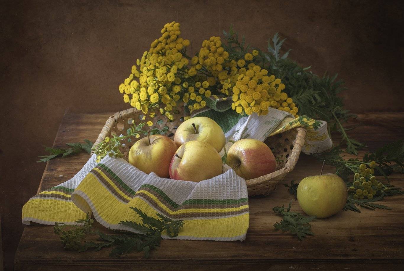 натюрморт,яблоки, Елена Рубинская