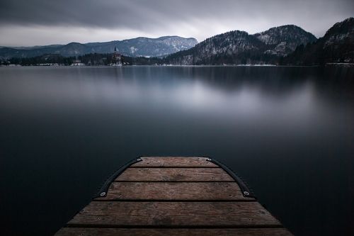 Тёмная вода