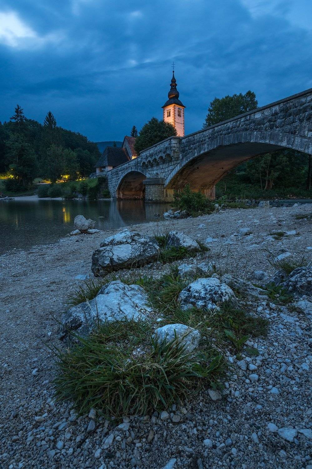 синий час, вечер, словения, slovenia, бохинь, bohinj, озеро, церковь, подсветка, камни, Сергей Серушкин