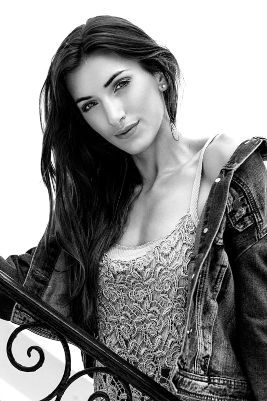 beauty, beauty photographer, model, headshot, closeup, makeup, long hair, eyes, facial, photographer, photography, outdoor, natural light Jenna фото превью