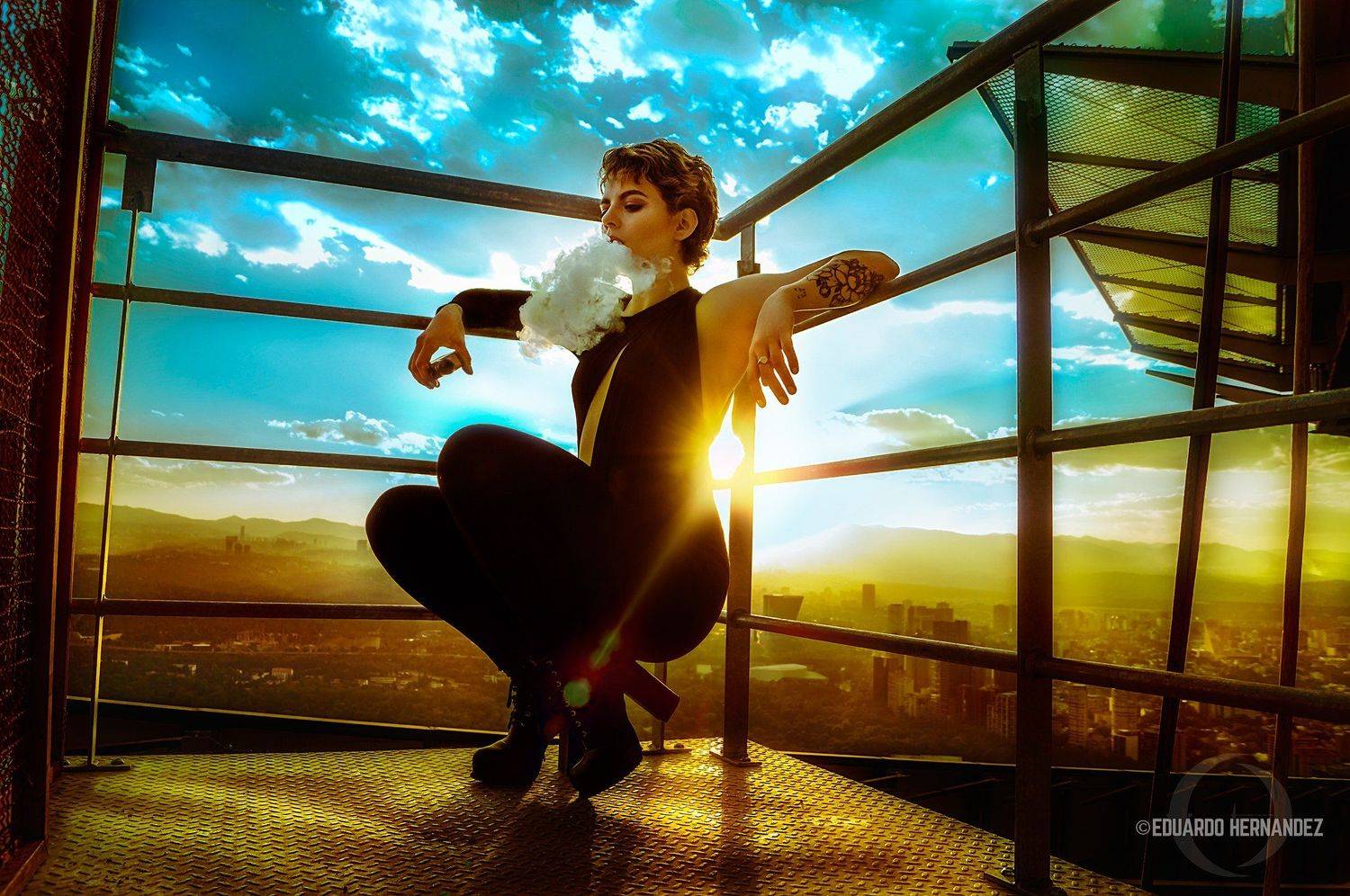 portrait, fashion, vape, building, skyline, yellow,, Eduardo Hern&aacute;ndez HDZphoto