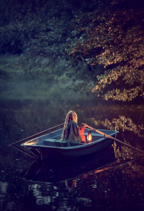 девочка, вечер, пруд, контровой, лето,  детский фотограф, портретный фотограф  фото превью