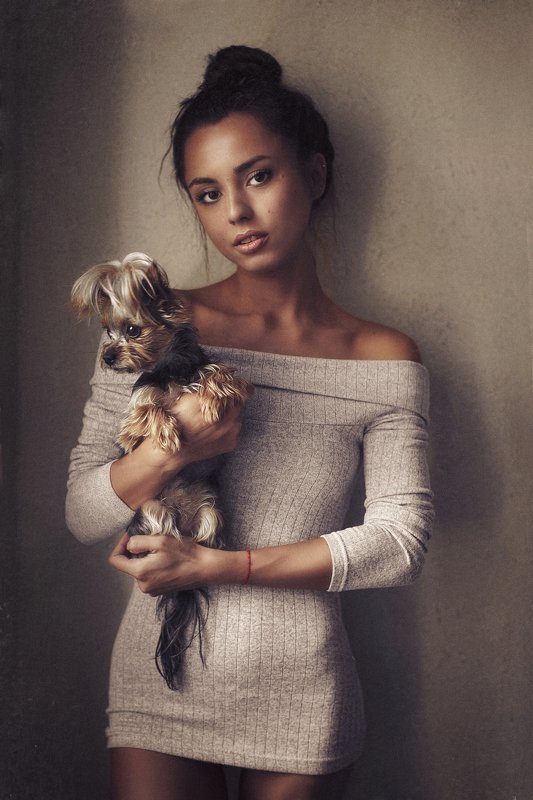 karenabramyan,portrait,art,picture,girl,dress,fashion,dailyart,dailypic,,cute,nice,karenabramyanphotography,style Girl with dog фото превью