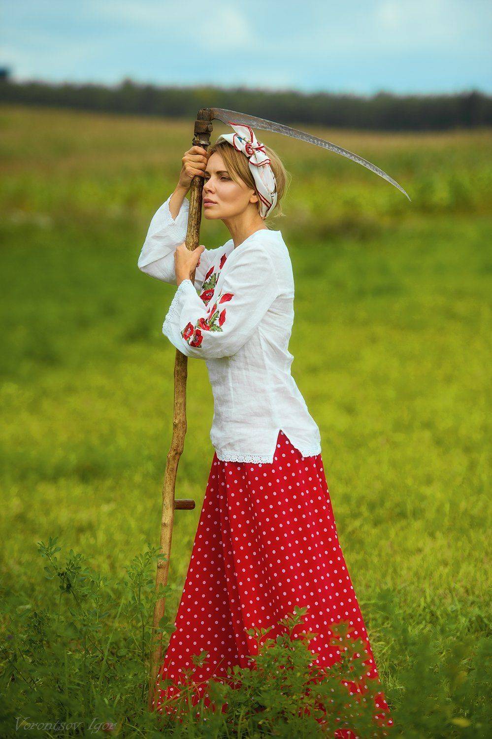девушка, красивая, поле , коса, селянка, Воронцов Игорь