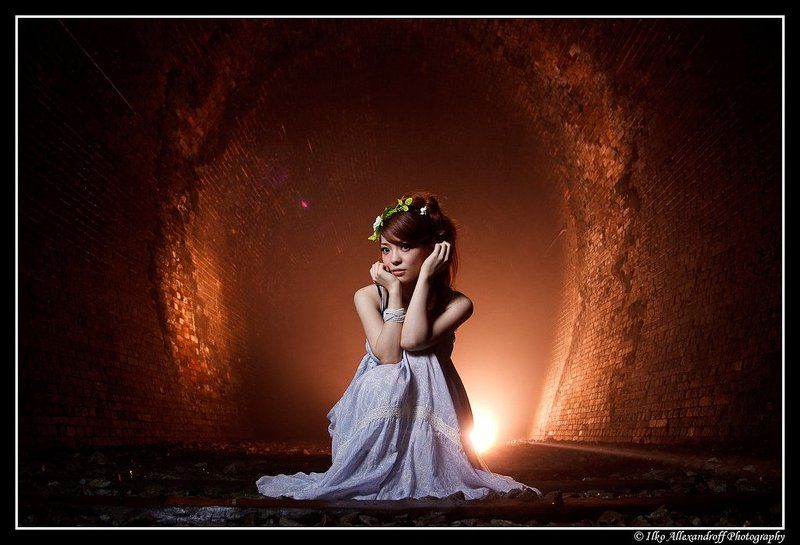 fairy, golden, strobist, tunnel Fairy of the Golden Tunnel фото превью