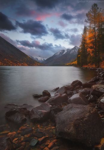 Алтай. Нижнее Мультинское озеро.