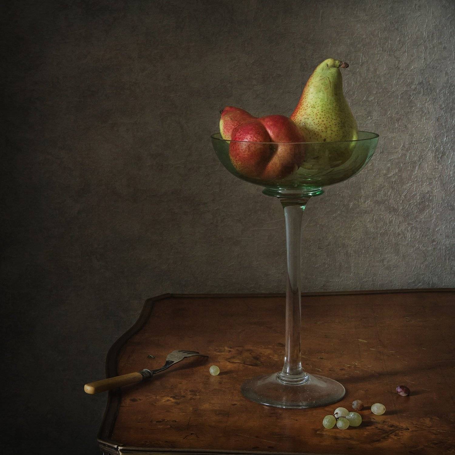натюрморт, стекло, груши, виноград, Анна Петина