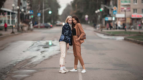 Настя и Вика