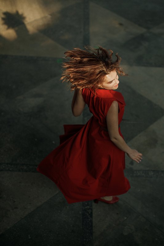 portrait, портрет, girl, brunette, portraiture, indoor, девушка, молодость,august, ламповый, retouch, ретушь, цвет, cinematic, drops, blurring In your eyes фото превью