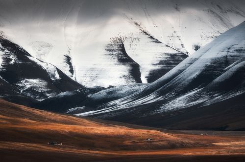 Swirling Hills