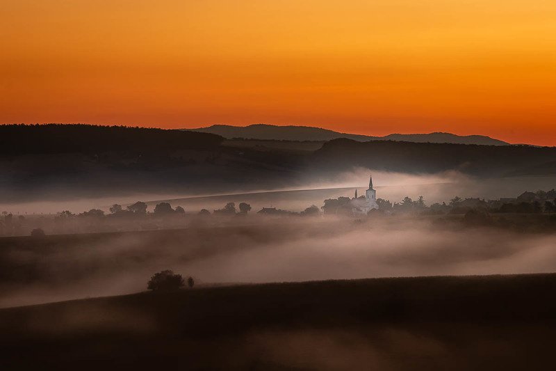 #landscape #calm #sky #clouds #sunrise #trees #foggy #fog #canon #longexposure #nature #beautiful #colorful #hills Moravia фото превью