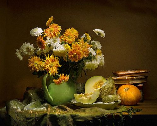 ...хризантем осенняя усталость...