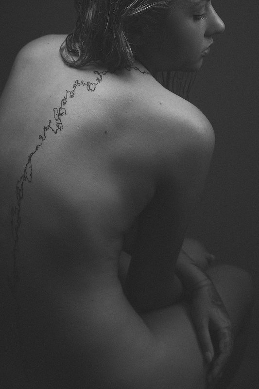 nude, female, art, portrait, photo, expression, nudes, naked, back, drama, dramatic, naked, woman, young, adult, face, body, beauty Юлька. фото превью