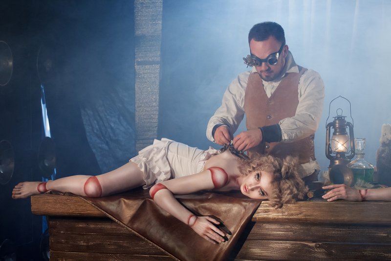 Продавец кукол фото превью