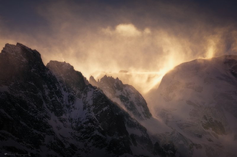 Непогода в горах. фото превью