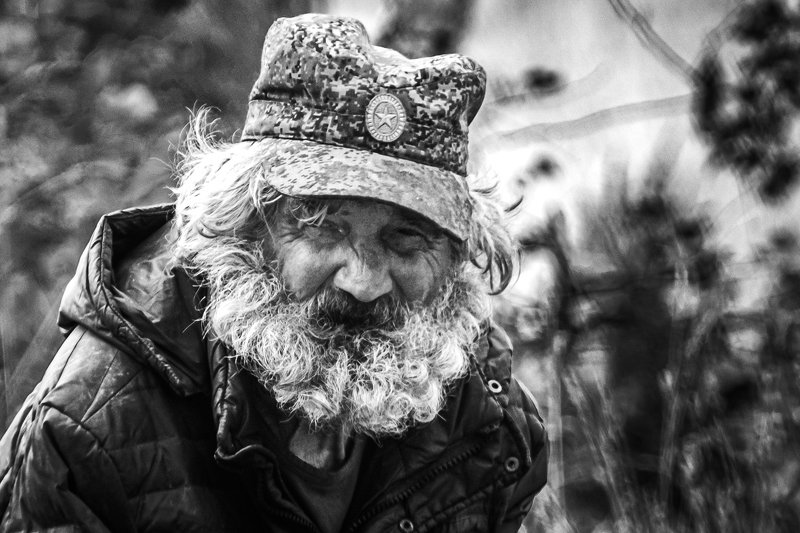 Старое одиночество фото превью