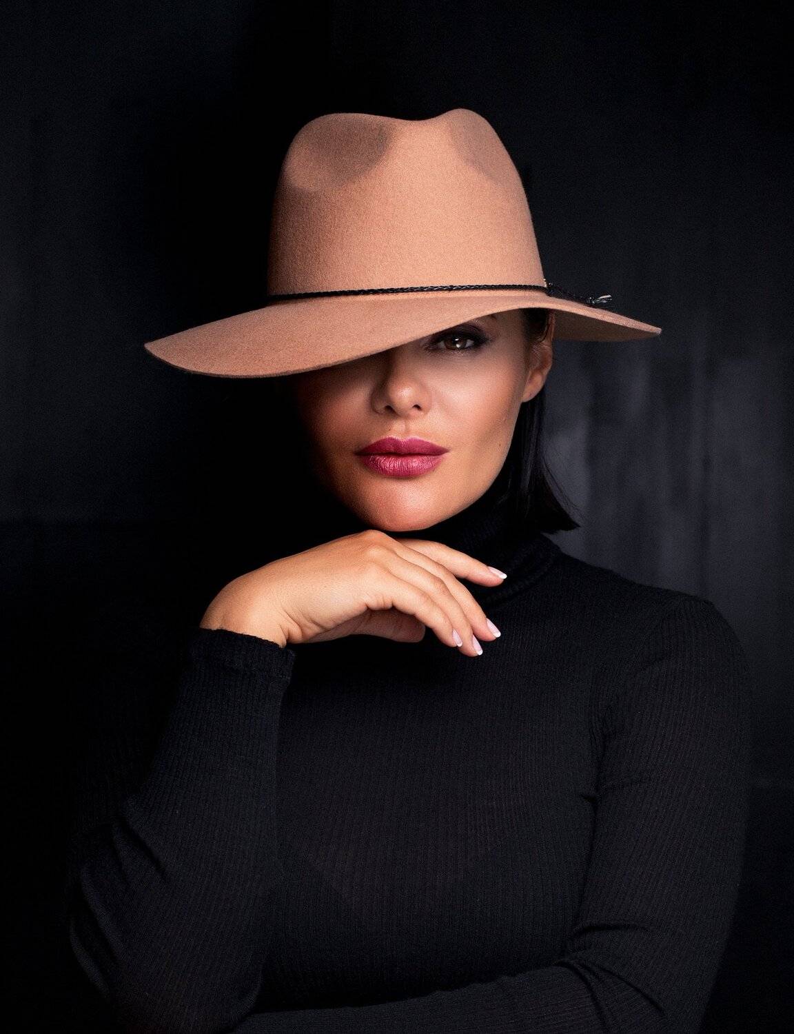 , Мелана Романова