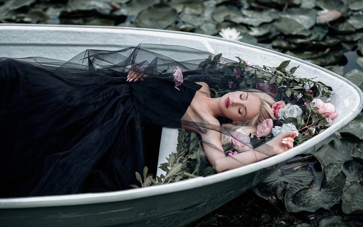 , Деян Романов