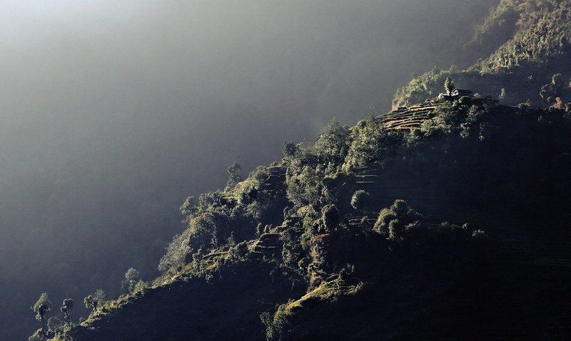 непал, горы, гималаи дом на горе фото превью