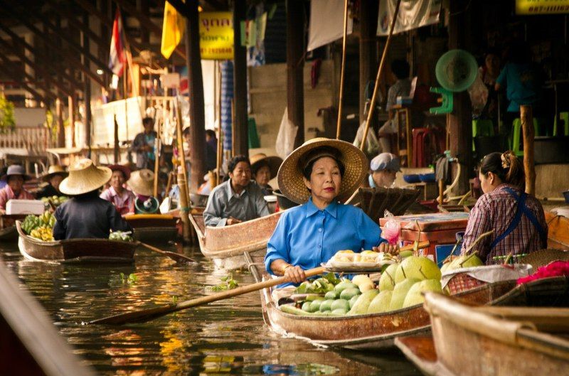 Плавучий рынок фото превью