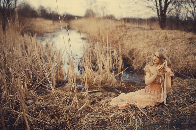 модель, У протоки фото превью