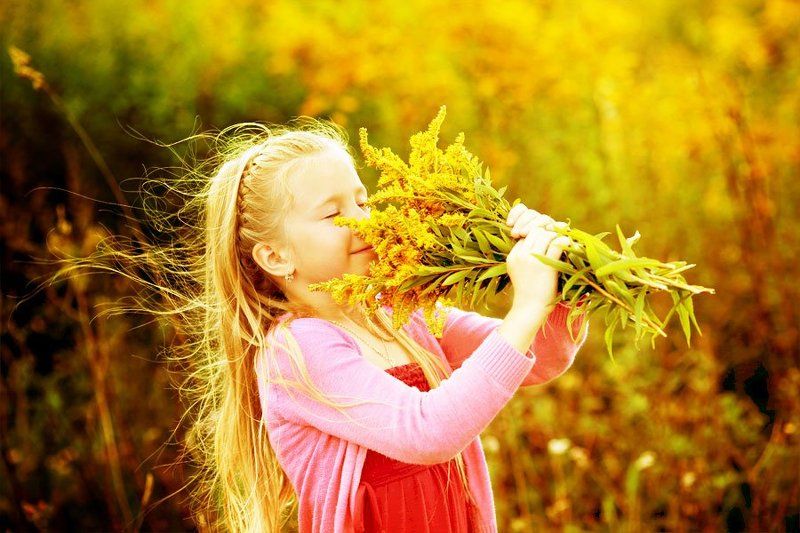 портрет,ребенок когда уходит лето......... фото превью