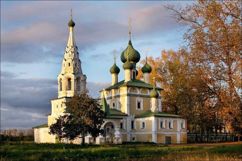 углич, храм, иоанна, предтечи, осень Храм Иоанна Предтечи. фото превью
