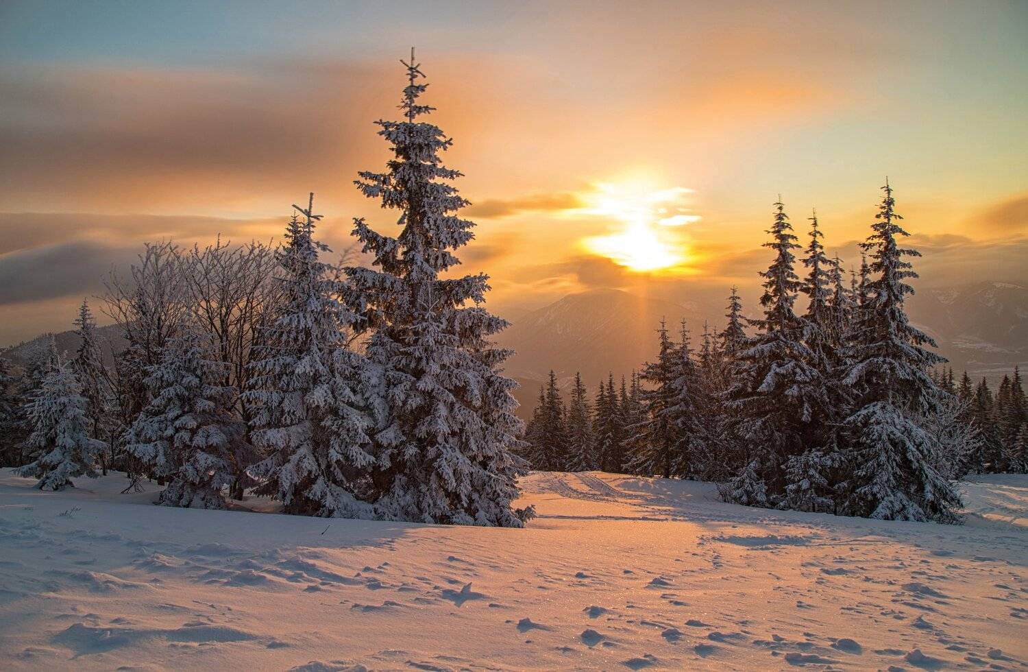 @landscape @mountains @sunrise @slovakia @photography, Michal Ďurdina