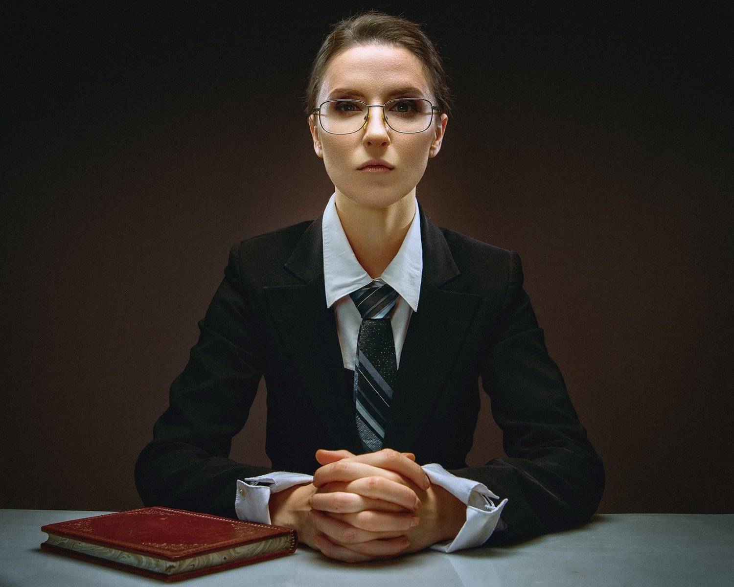 female, portrait, teacher, education, establishment, officer, clerk, manager, corporation, wall, brick, block, office, hr, expression, people, one, person, Дмитрий Толоконов