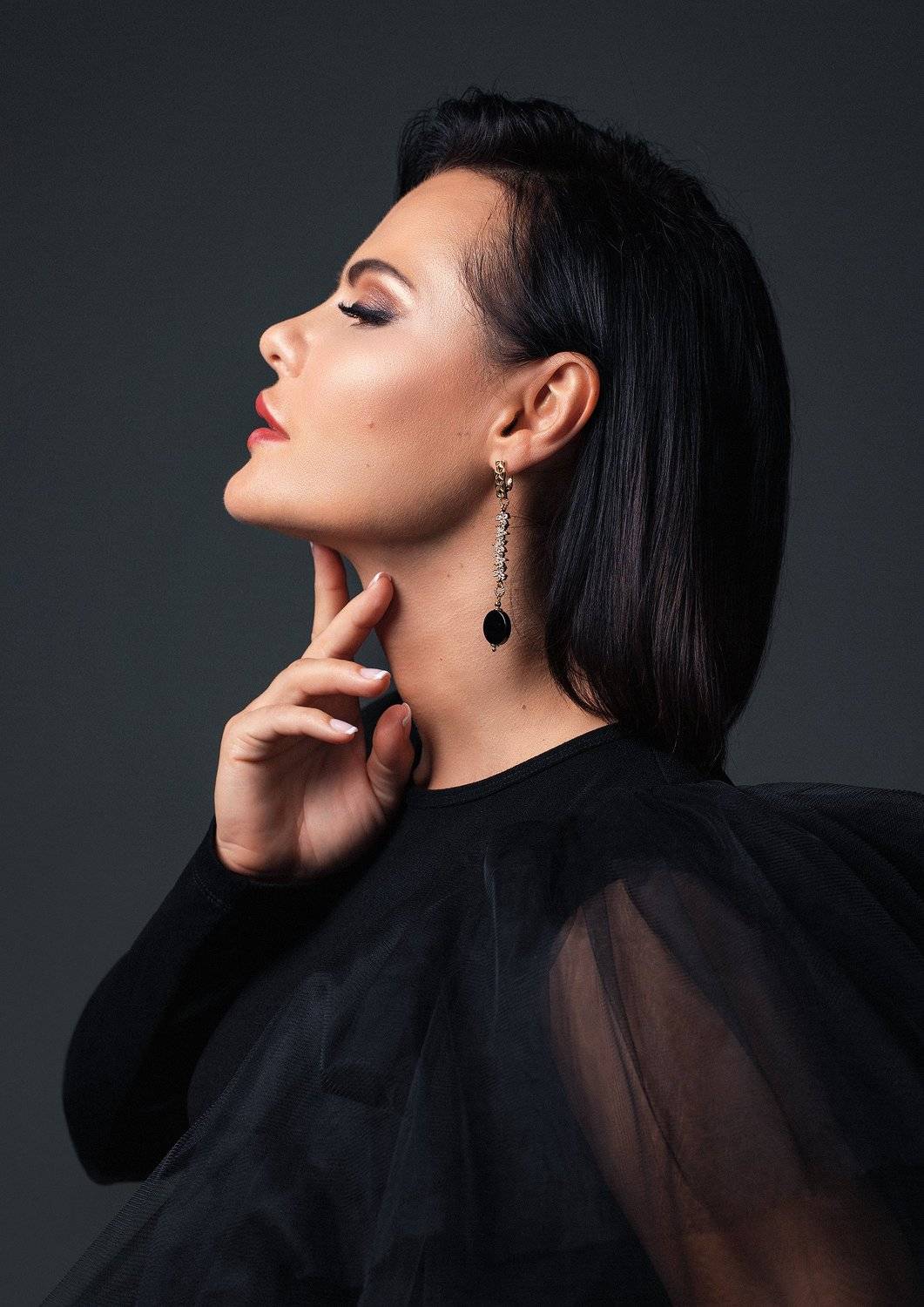 женский портрет, шикарная, красотка. девушка, фэшн, pretty woman, fashion, adult, lips, portrait, girl, грация, attractive, pretty, model, hair, beautiful, natural, female, smile, beauty, studio, lady, elegance, glamour, curly, elegant,, Мелана Романова