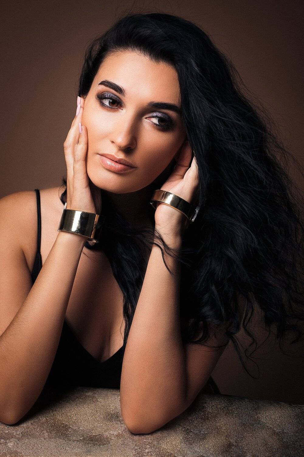 женский портрет, шикарная, красотка. девушка, фэшн, pretty woman, fashion, adult, lips, portrait, girl, attractive, pretty, model, hair, beautiful, natural, female, smile, beauty, studio, lady, elegance, glamour, curly, elegant,, Мелана Романова