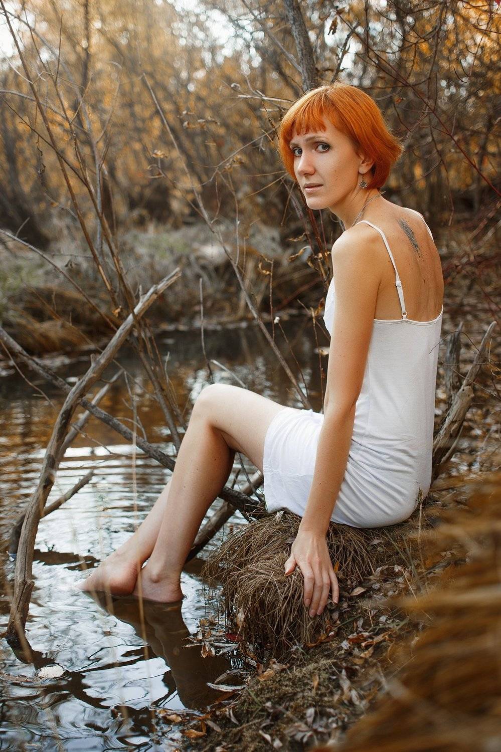 девушка, рыжая, природа, блузка, Роман Золотой