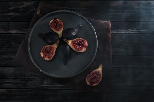 dark figs