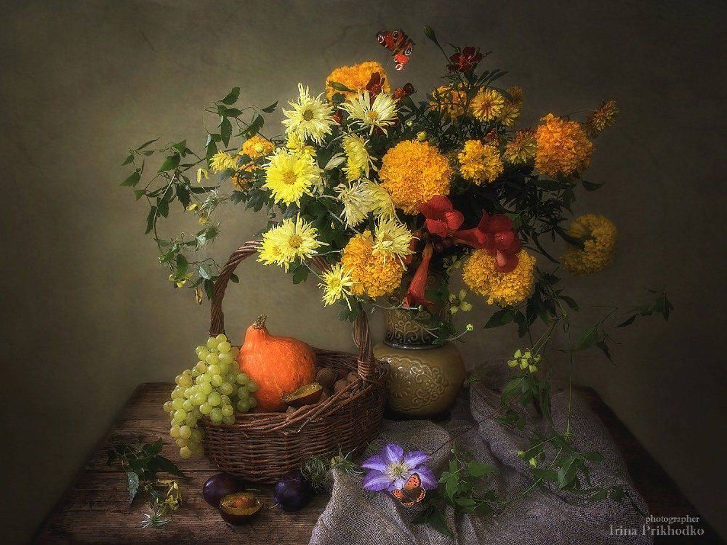 натюрморт, осень, цветочный, винтажный, букет, корзина, тыква, виноград, Ирина Приходько