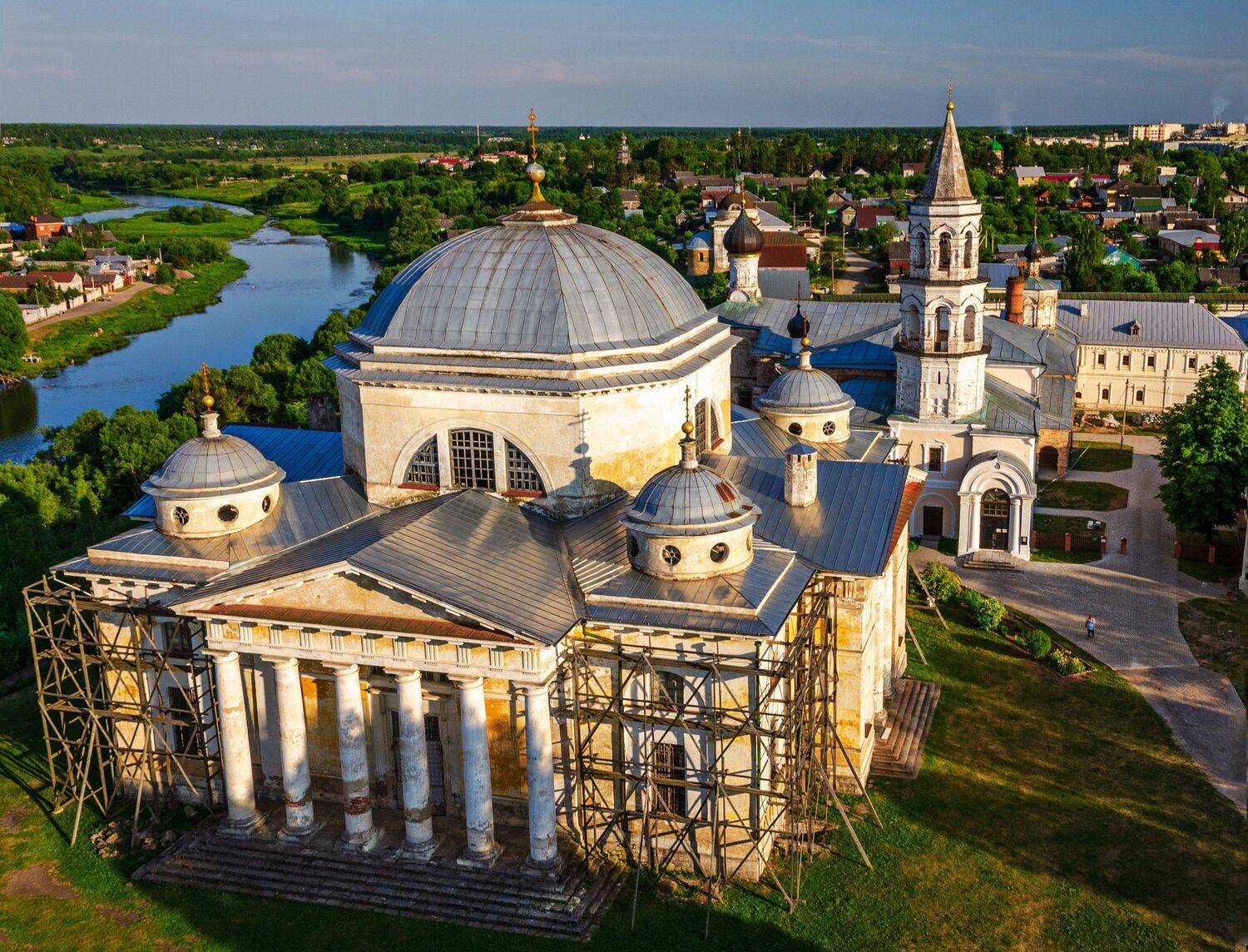 , Александр Березуцкий