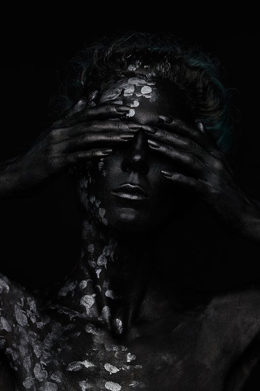 Under the Black Sun фото превью