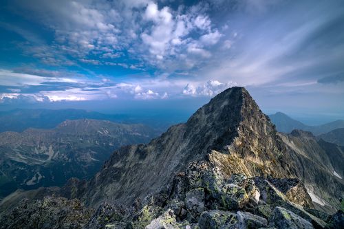 Widok na Lodowy Szczyt w Tatrach Słowackich