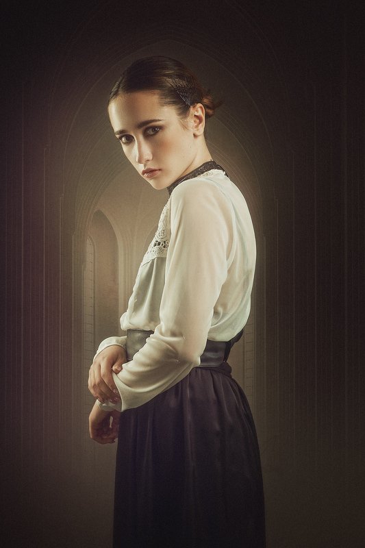 woman; female; portrait; castle; interior; horror; thriller; abandoned; halloween; dark; beauty; shadow; dusk; down; light; night; dress; robe; spooky; voodoo; magic; mystic; scary; ghost; honor; one; person; people; young; adult; pretty; girl; party Mistress of the House On the Hill фото превью